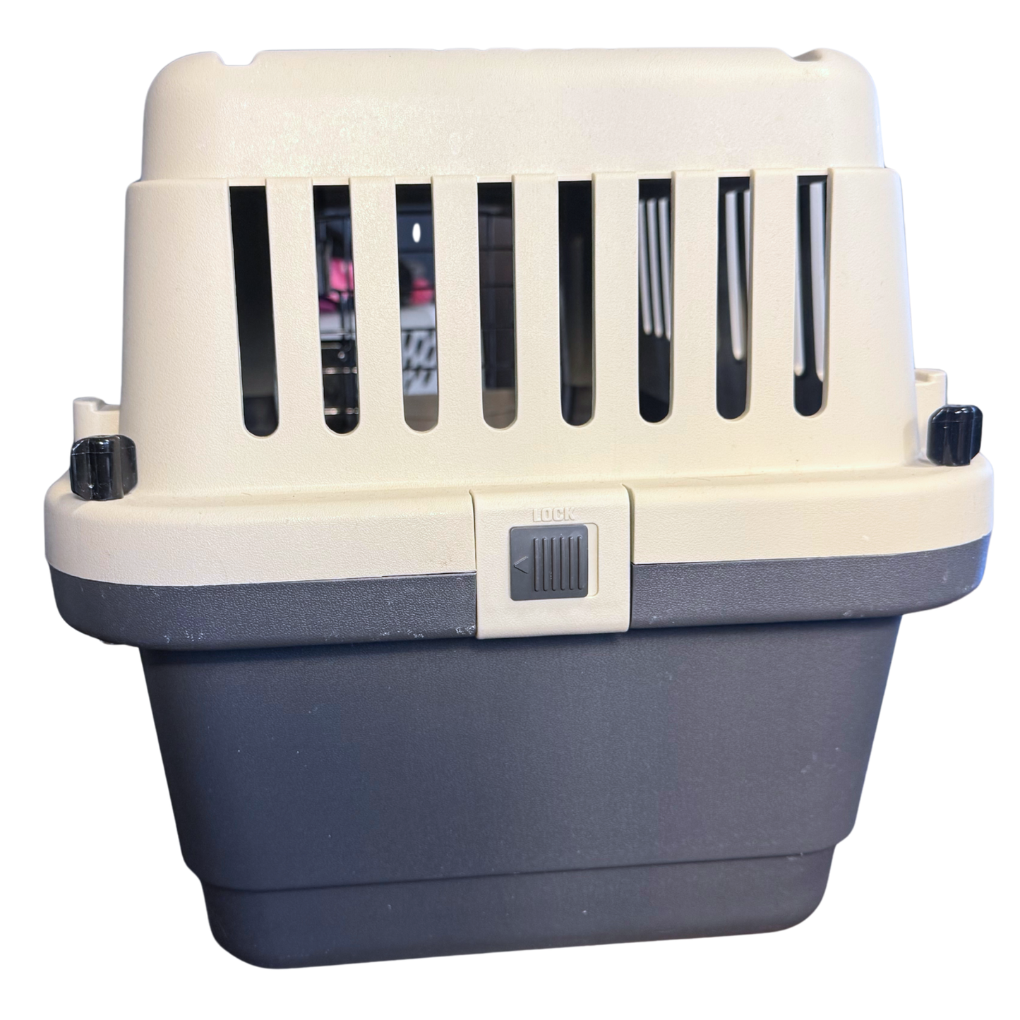 Essentials Plastic Carrier