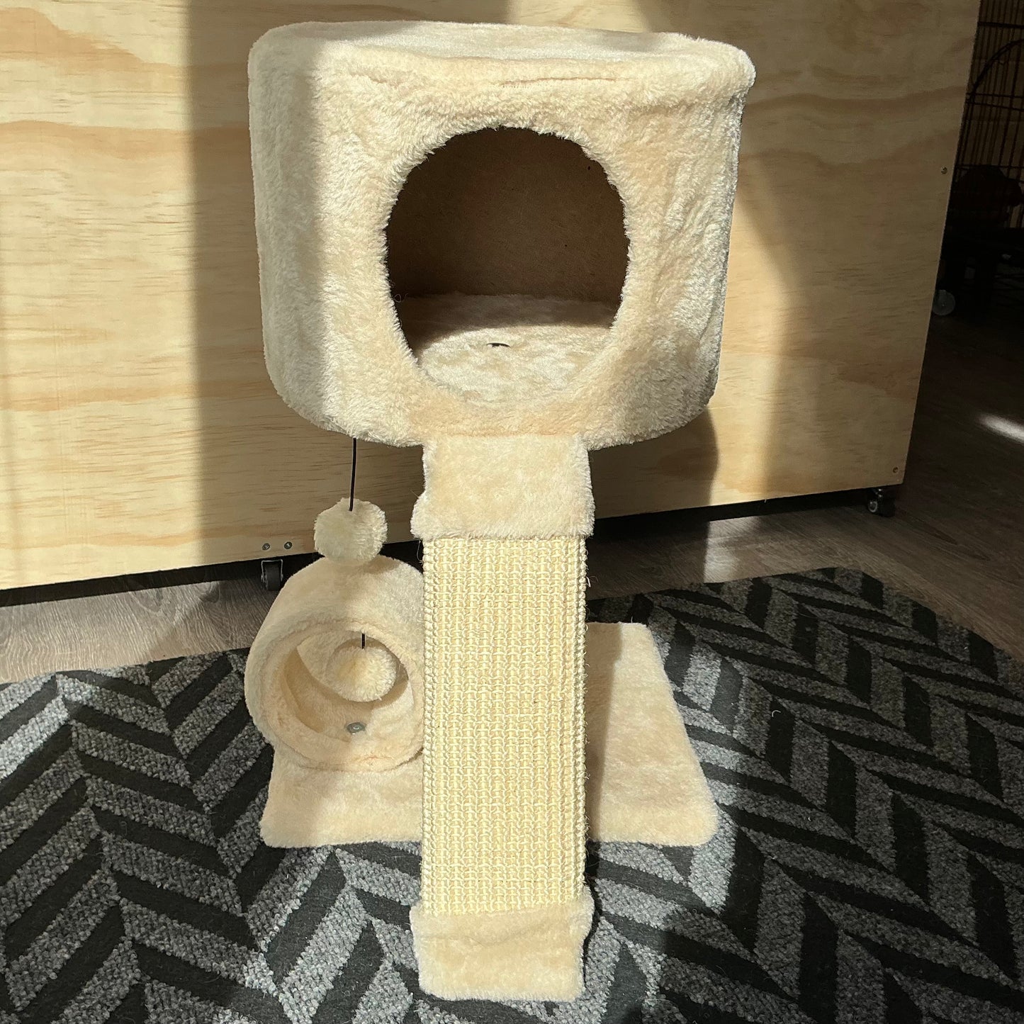 Cream Compact Cat Tree with Condo & Scratching Ramp